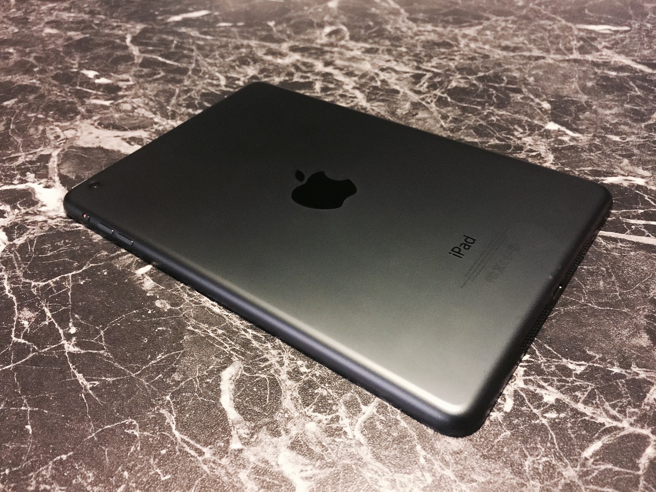 ipad 684761 1280